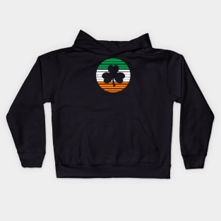 Vintage Shamrock Silhouette - Flag - St. Patricks Day Kids Hoodie